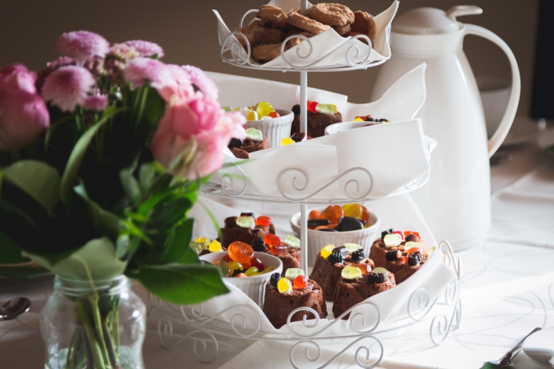 patisserie-NEOULES-min_pastries_dessert_cake_food_confectionery_chocolate_snack_restaurant-726323